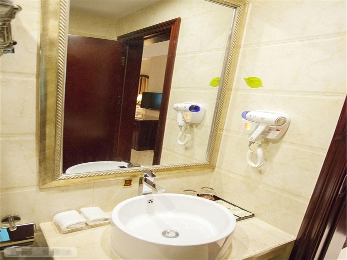 Vienna International Hotel Shanghai Baoshan Pangu Road Exterior foto